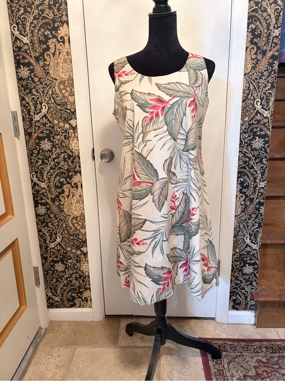 VACATION NIGHTS !Sleeveless Floral A-Line Dress in Cream and Coral 100% Cotton